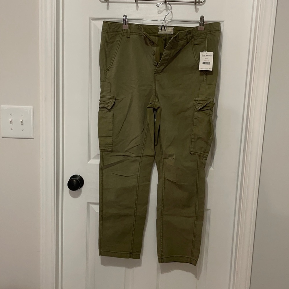 Free People khaki capris